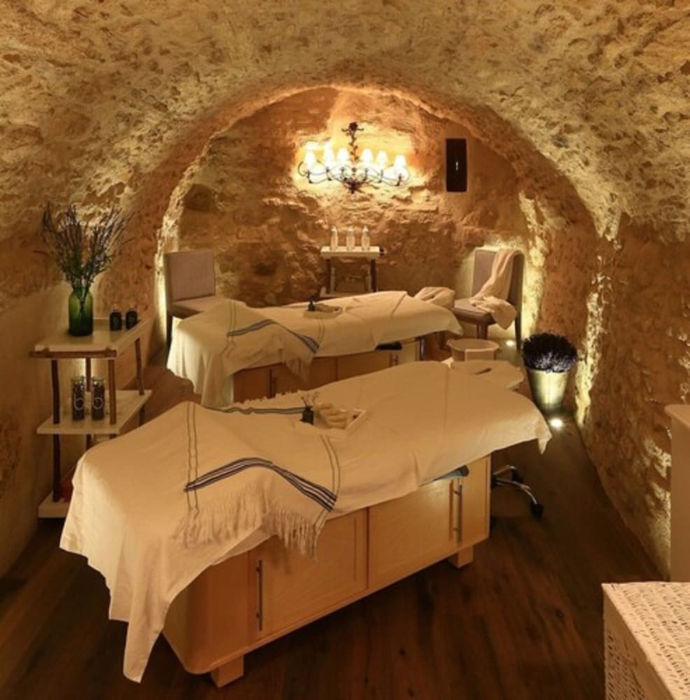 Hotel Crillon le Brave 20/50