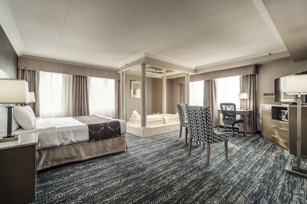 Monte Carlo Inn Brampton Suites 25/54