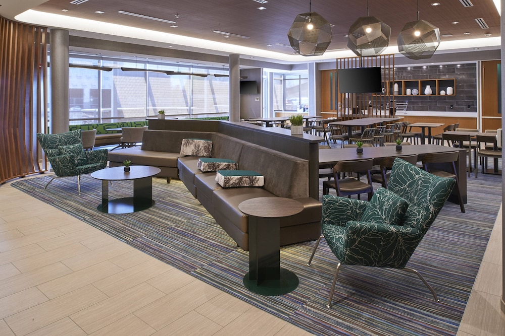 SpringHill Suites by Marriott East Lansing University Area 33/37