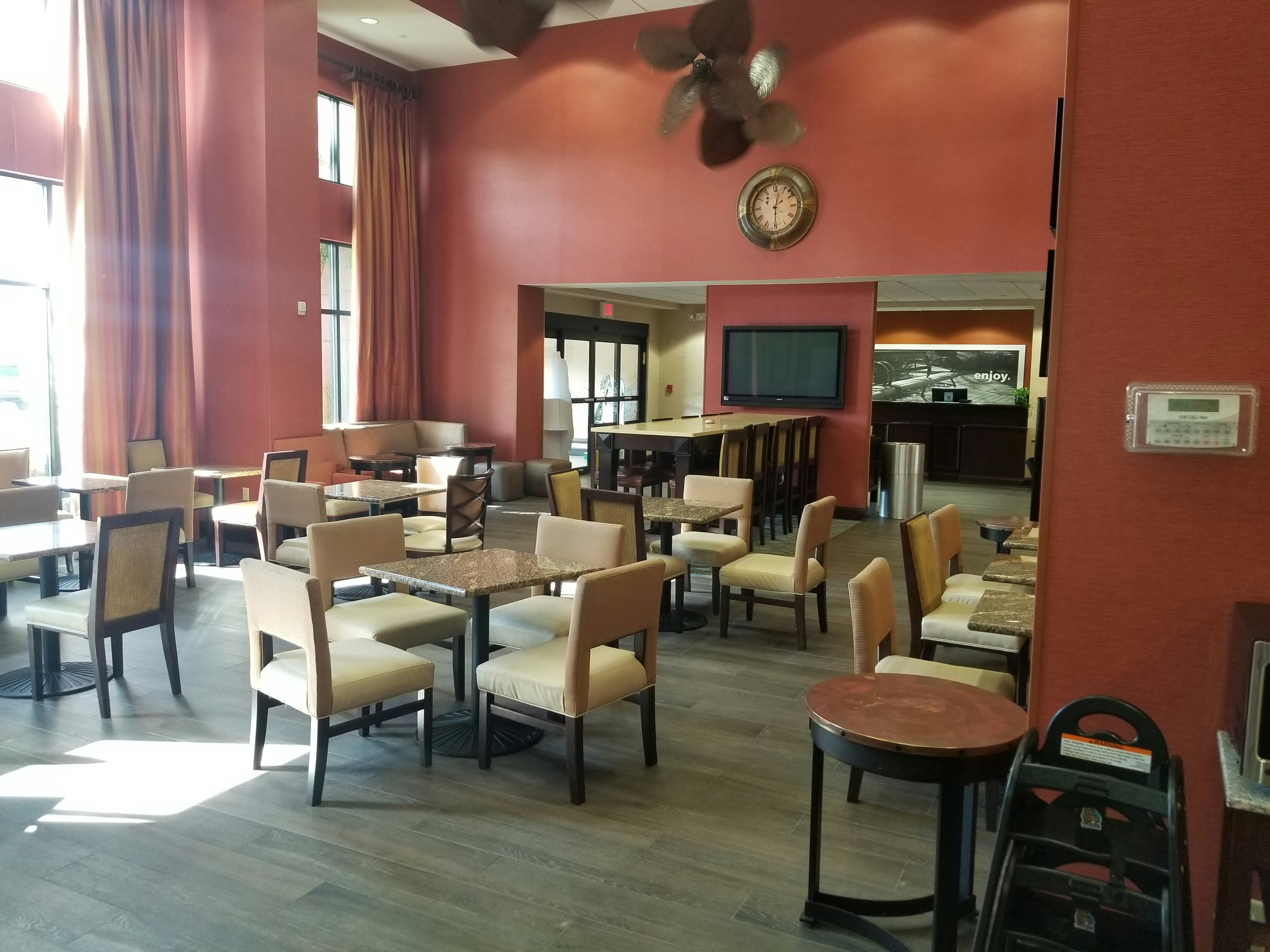 Hampton Inn & Suites Tampa-Wesley Chapel 23/38