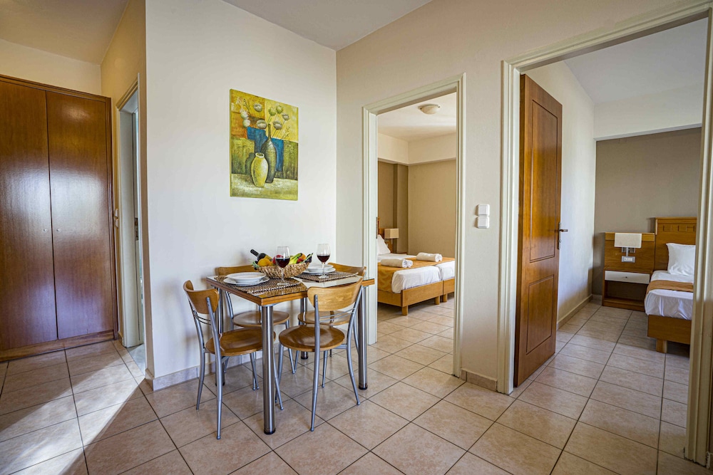 Helios Apartments 39/50