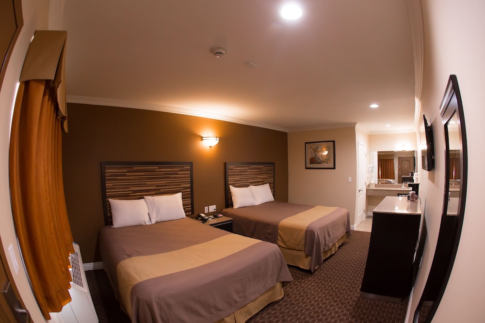 Diamond Bell Inn And Suites 22/54