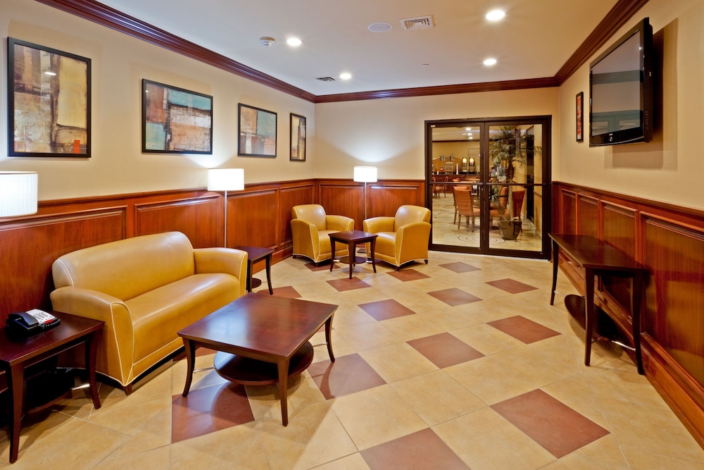 Days Hotel by Wyndham North Bergen /NYC 17/33