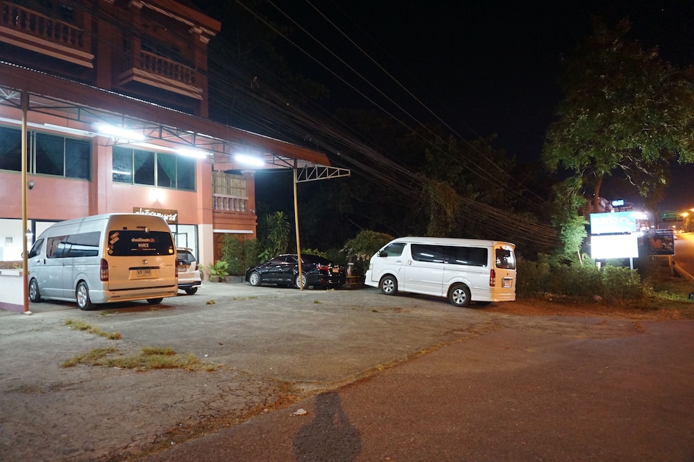 Parichart Place 24/28