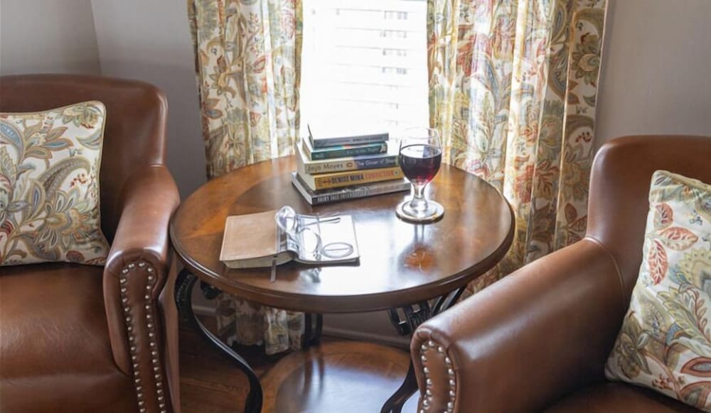 Bayfront Westcott House Bed and Breakfast 35/50