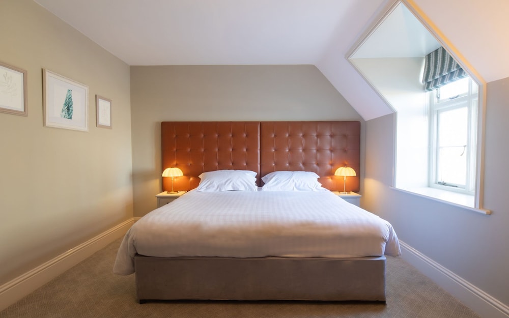 Manor, Deluxe, Double Bed