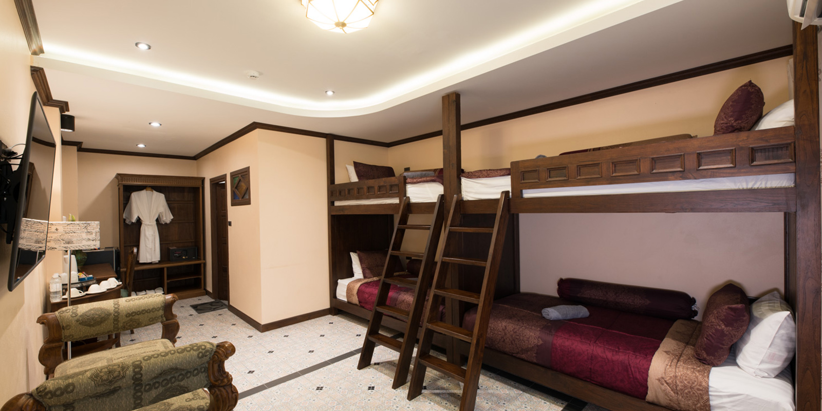 Thanyawintra Boutique & Spa 27/37