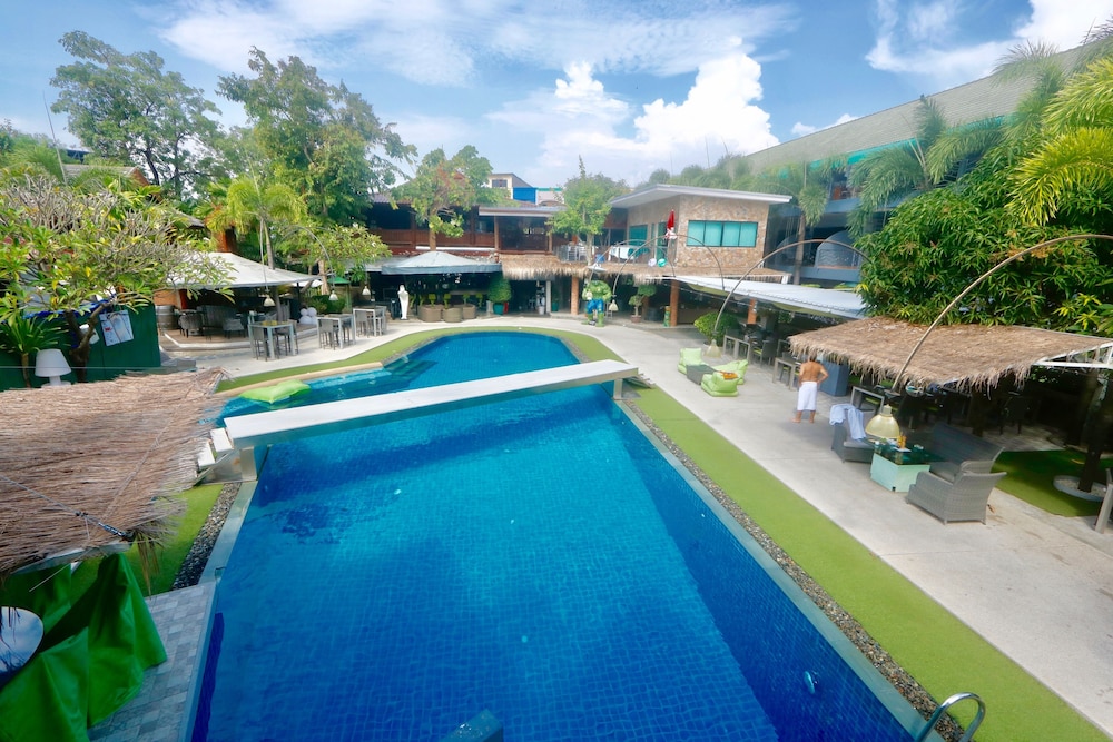 Momento Resort 52/78