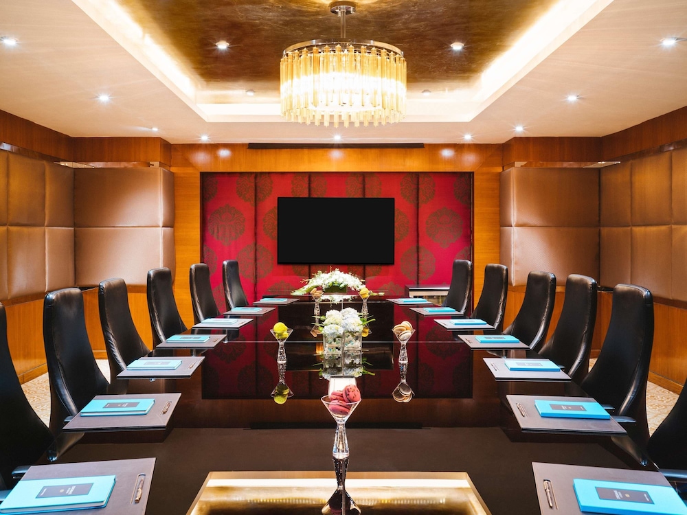Sofitel Mumbai BKC 65/77