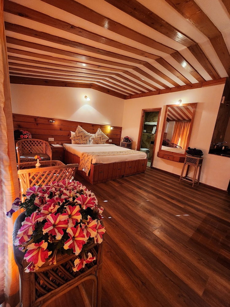 The Chalets Naldehra(Ex WelcomHeritage Chalets Naldehra) 23/50