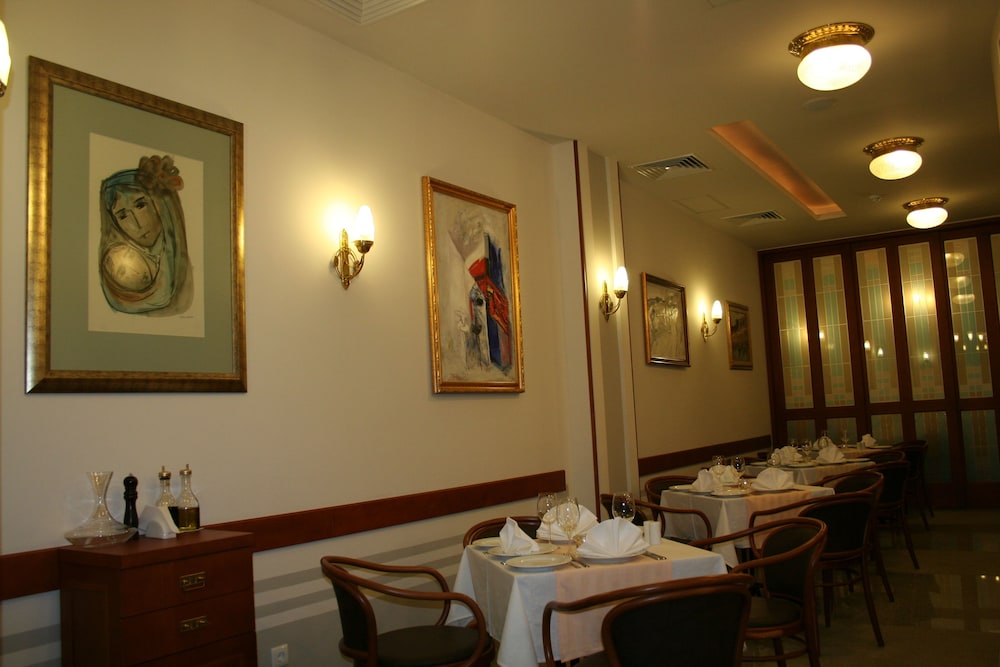 Arte Hotel 24/28