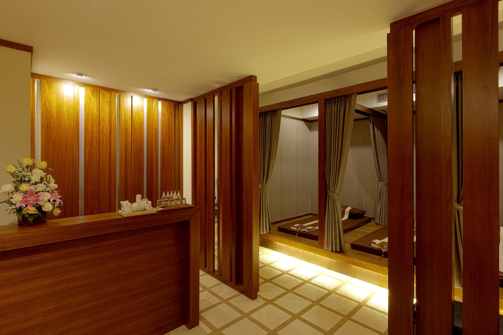 Asia Hotels Group (Poonpetch Hotel) 7/63