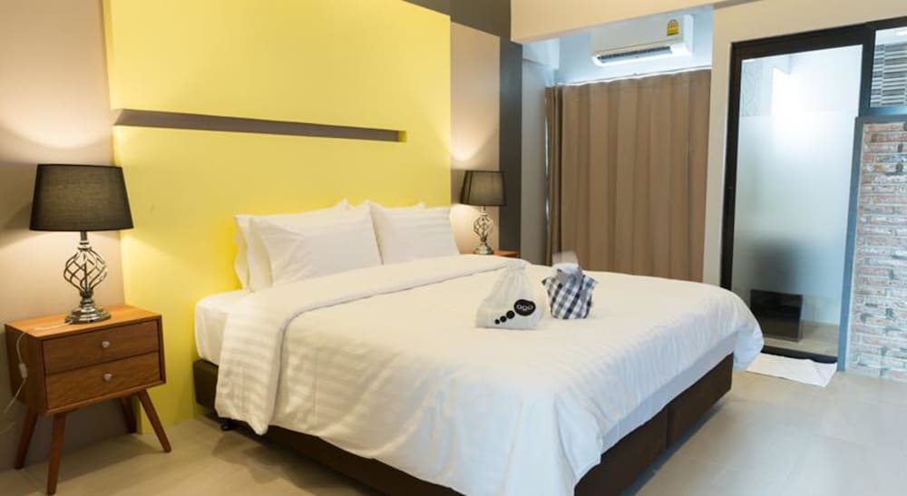 Qoo Hotel 20/64