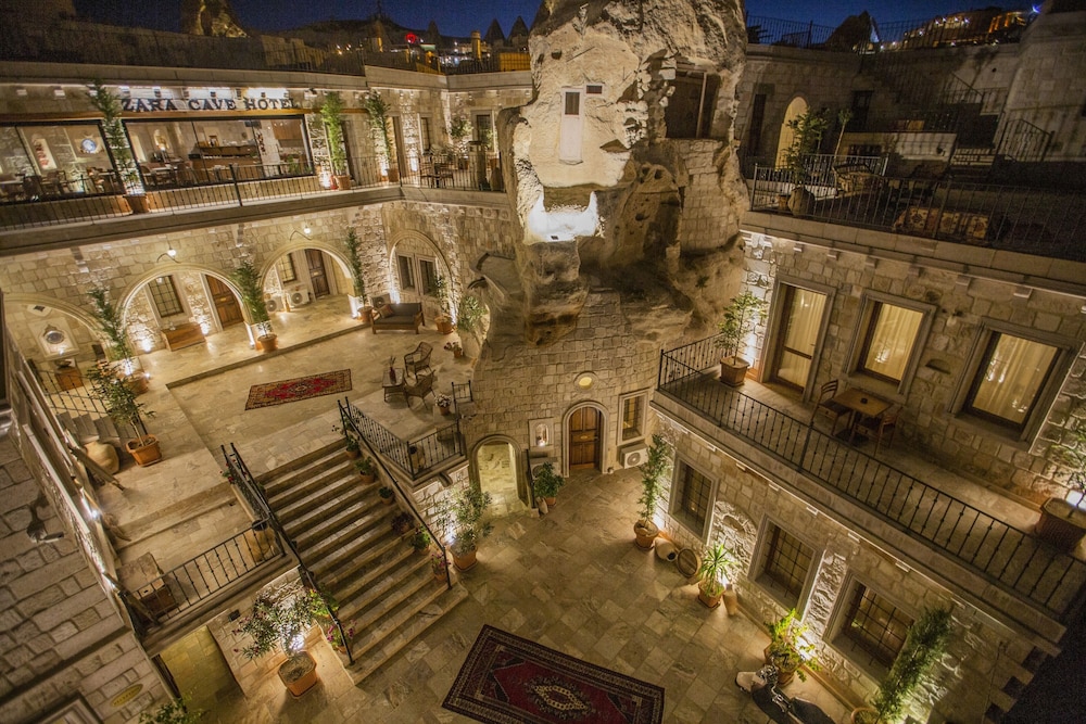 Zara Cave Hotel 5/50