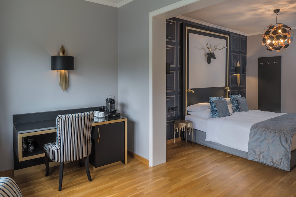 غرفة كلاسيكية مفردة بسرير مزدوج، Parkhotel Adler 5/6