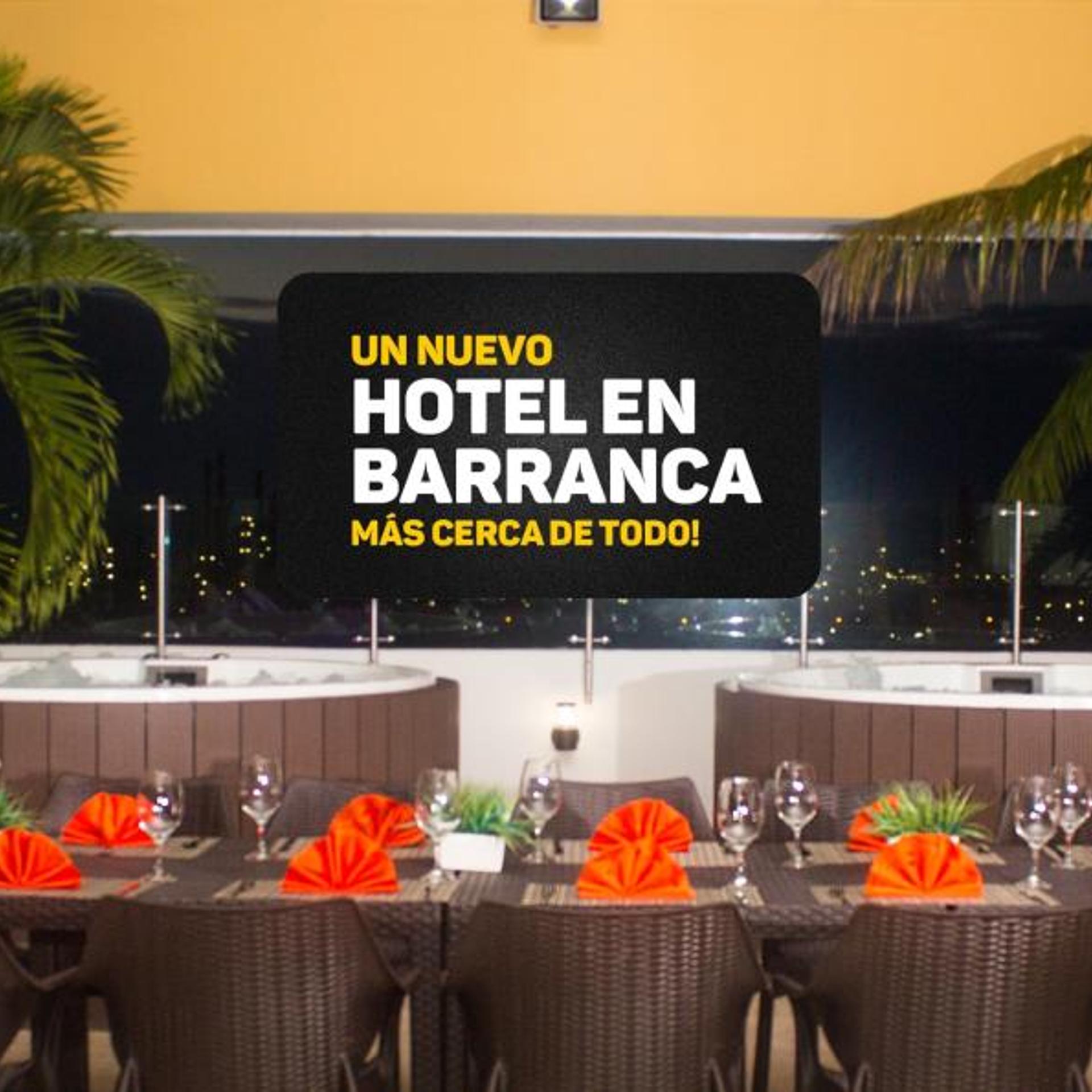 Hotel Titanium Plaza 5/30