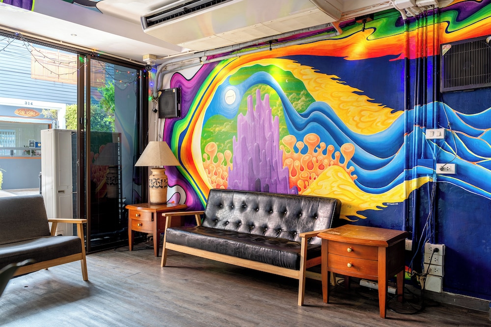 Oh Bangkok Hostel 69/84