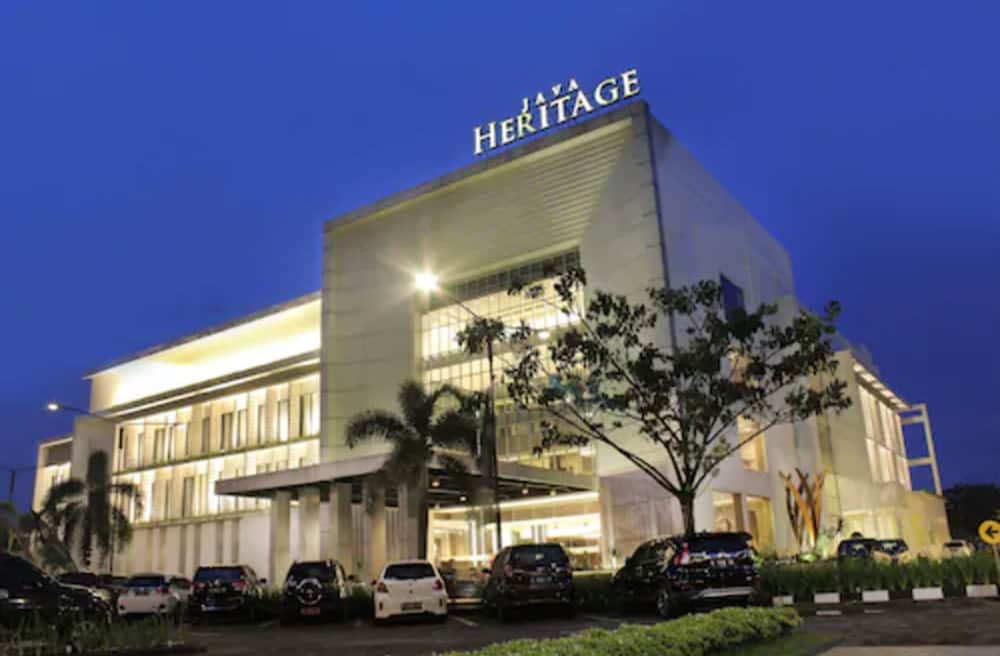 Java Heritage Hotel Purwokerto 1/32