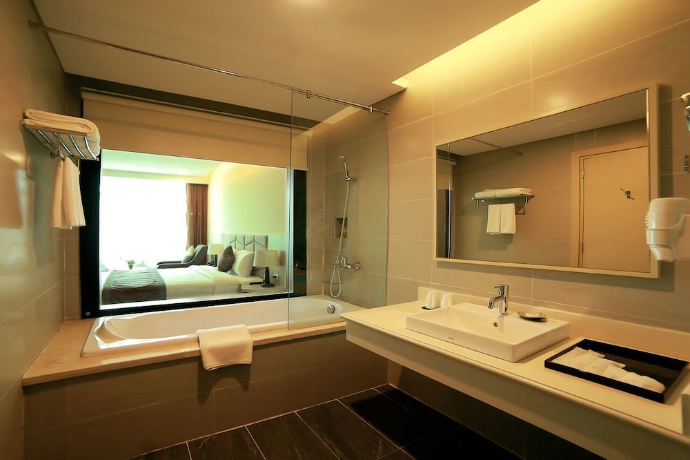 Muong Thanh Luxury Dien Lam Hotel 38/61