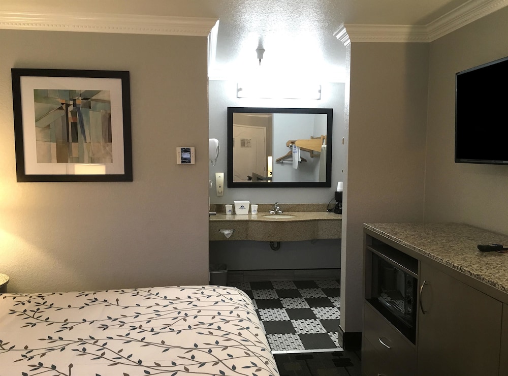 Americas Best Value Inn Milpitas Silicon Valley 19/25