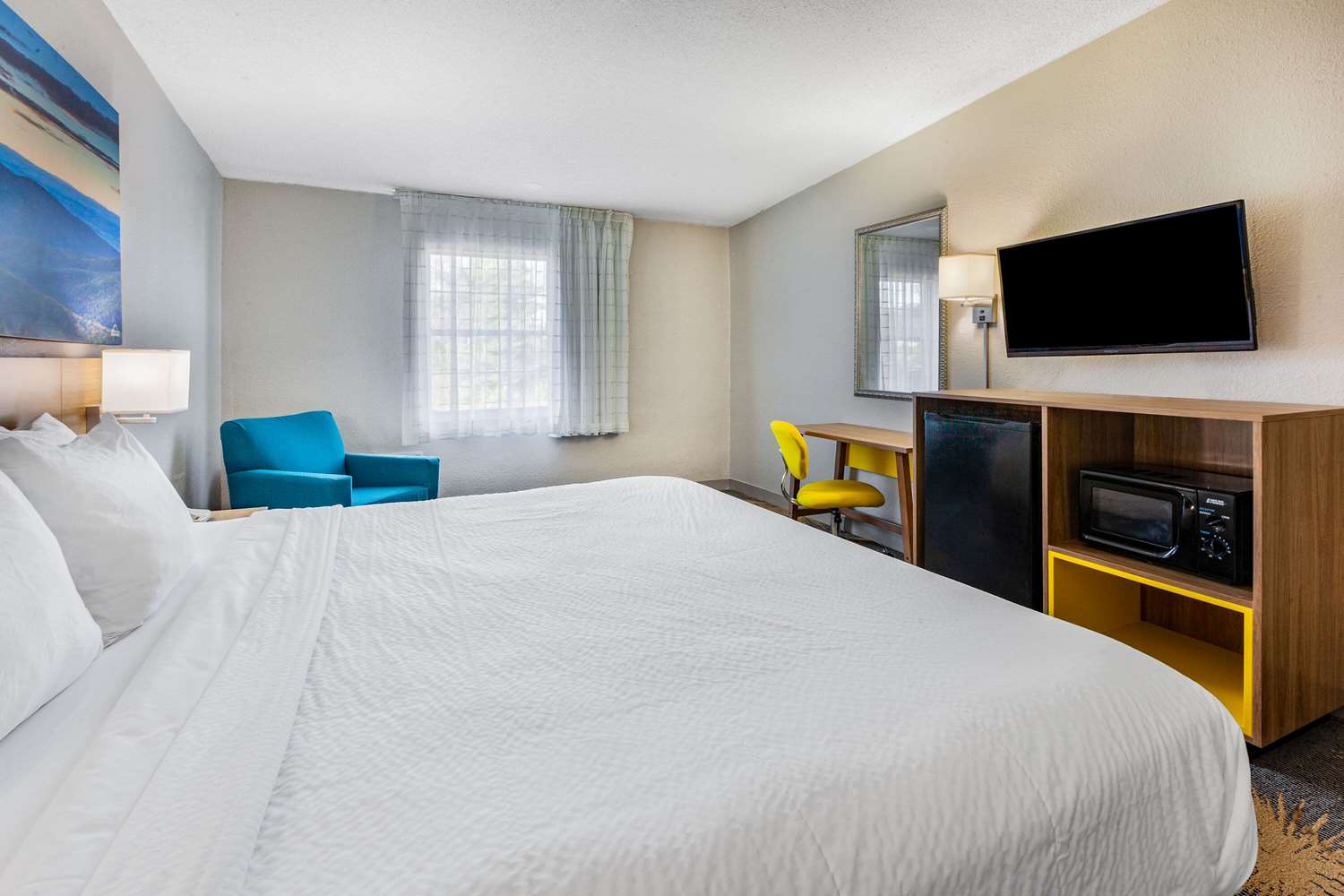 Days Inn By Wyndham Roanoke Near I-81 12/47