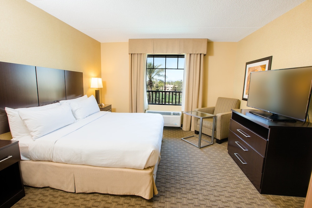 Holiday Inn Phoenix Chandler 22/70