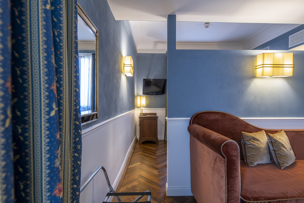 Rivoli Boutique Hotel 33/39