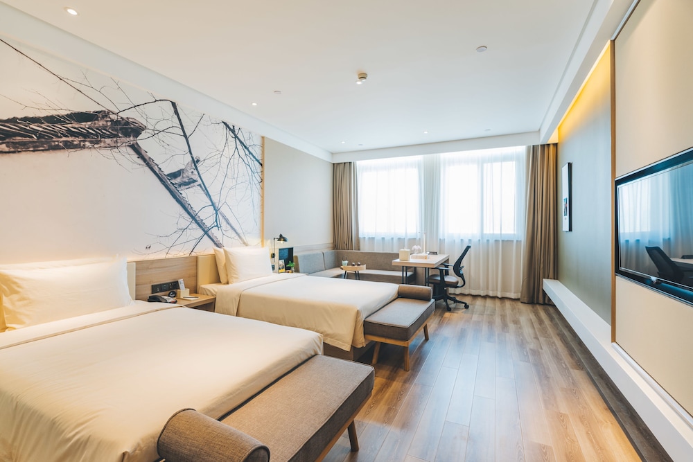Atour Hotel (Suzhou North High Speed Railway Station, Qiyage Garden) 8/44
