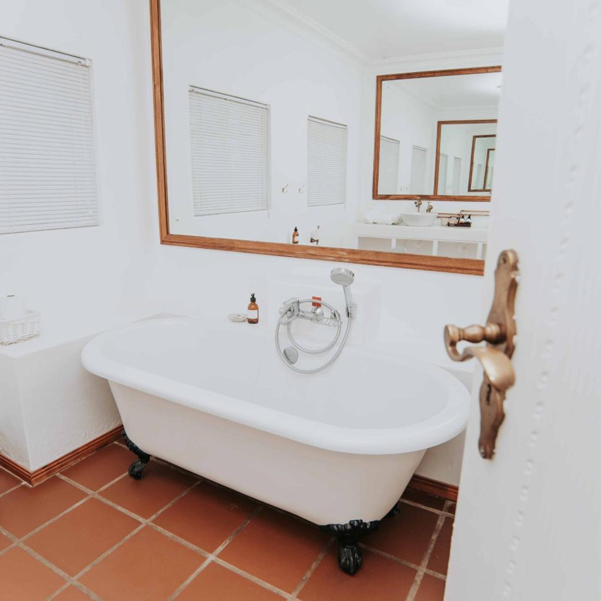 African Vineyard Guest House & Wellness Spa 50/50
