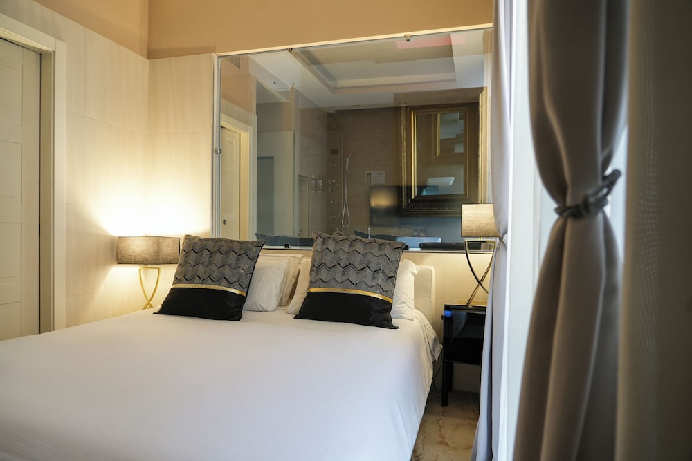 Corso Boutique Luxury Rooms 16/48