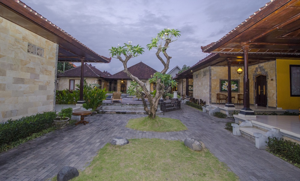 Taman Sari Cottages 2 3/49