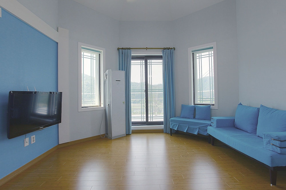 Forest Of Color Pension 28/50