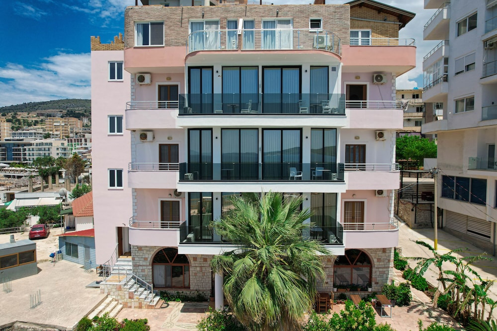 Hotel Piccollino in SARANDE