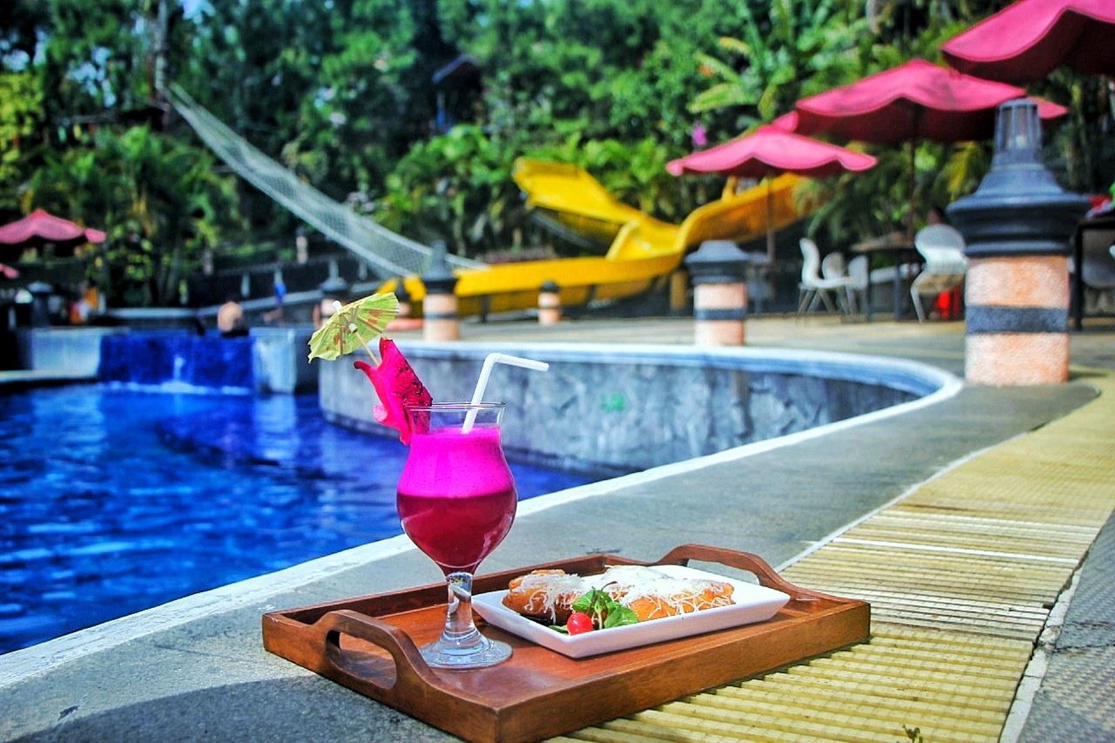 The Jhon's Cianjur Aquatic Resort 8/21