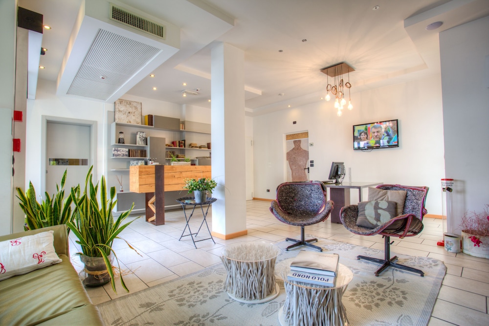 D Place Aparthotel Suite 29/44