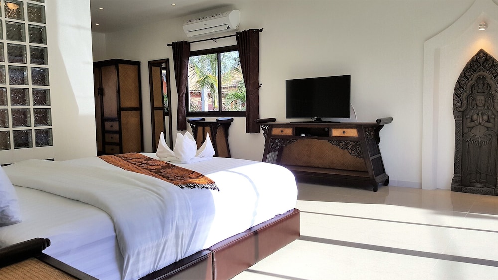 Hide Land Pattaya - Luxurious Tropical Villa 25/97