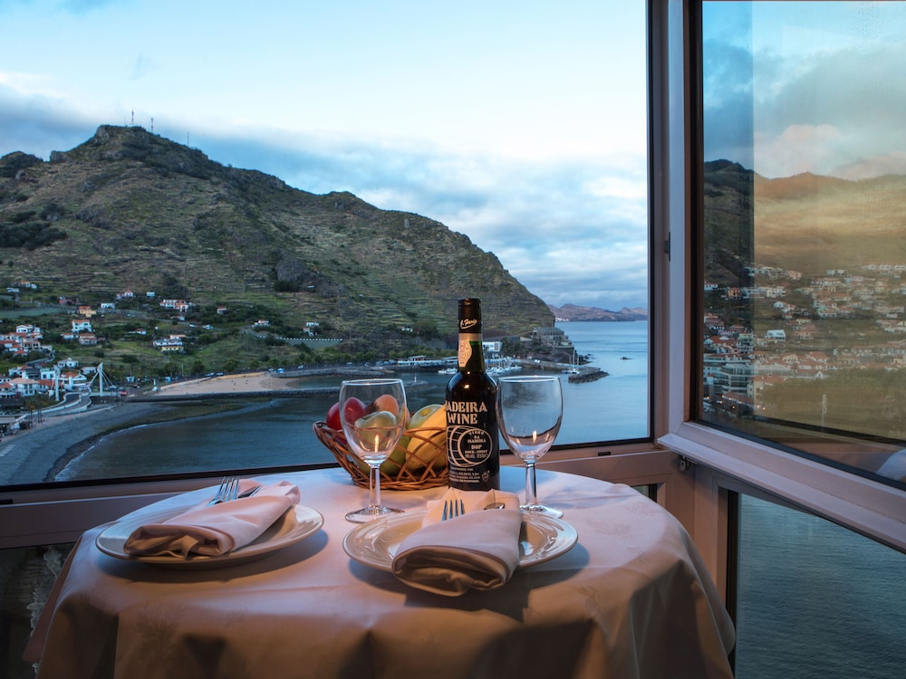 Baia Madeira Hotel - Ocean Beachfront 26/54