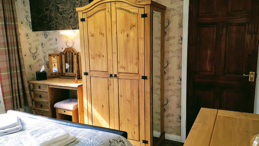 Torcroft Lodges 21/50