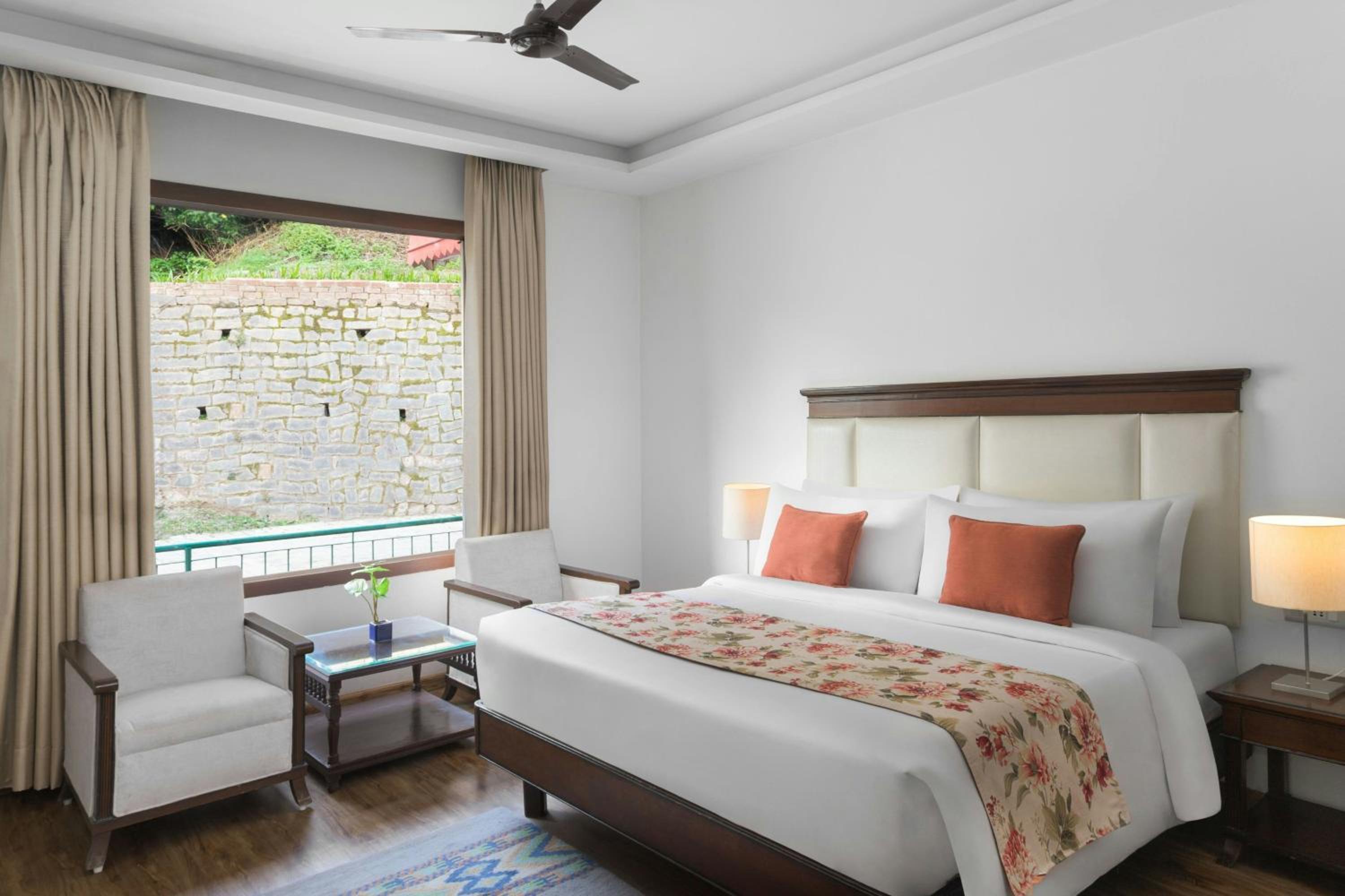 2 Bedrooms, Suite, King Bed, Partial View