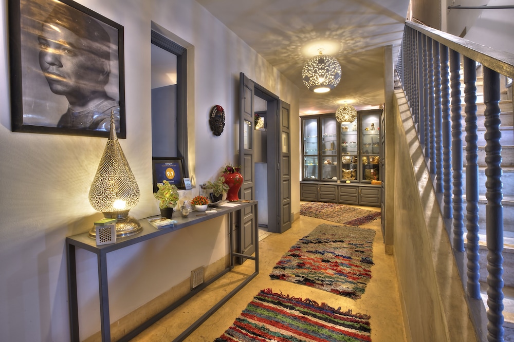 Riad Awa 16/73