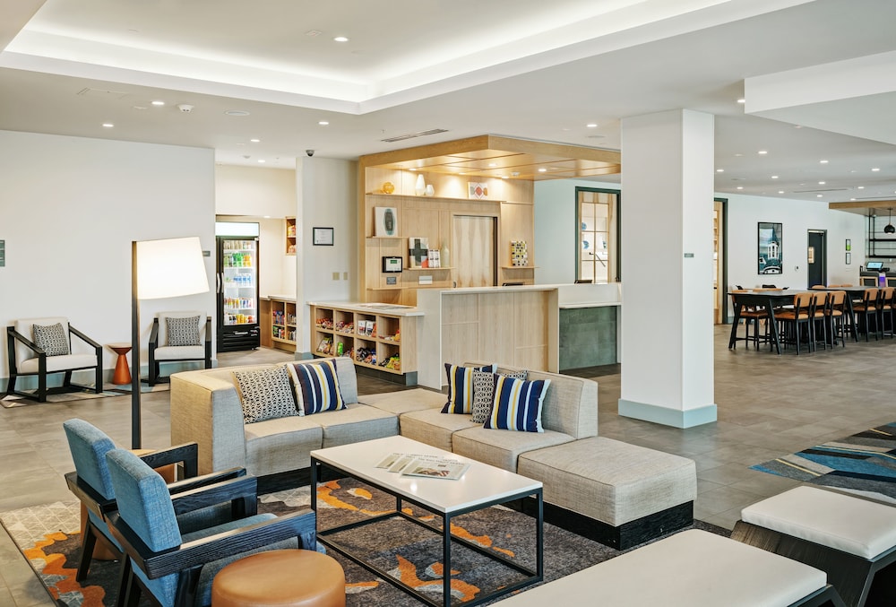 Hyatt House Anchorage 40/62
