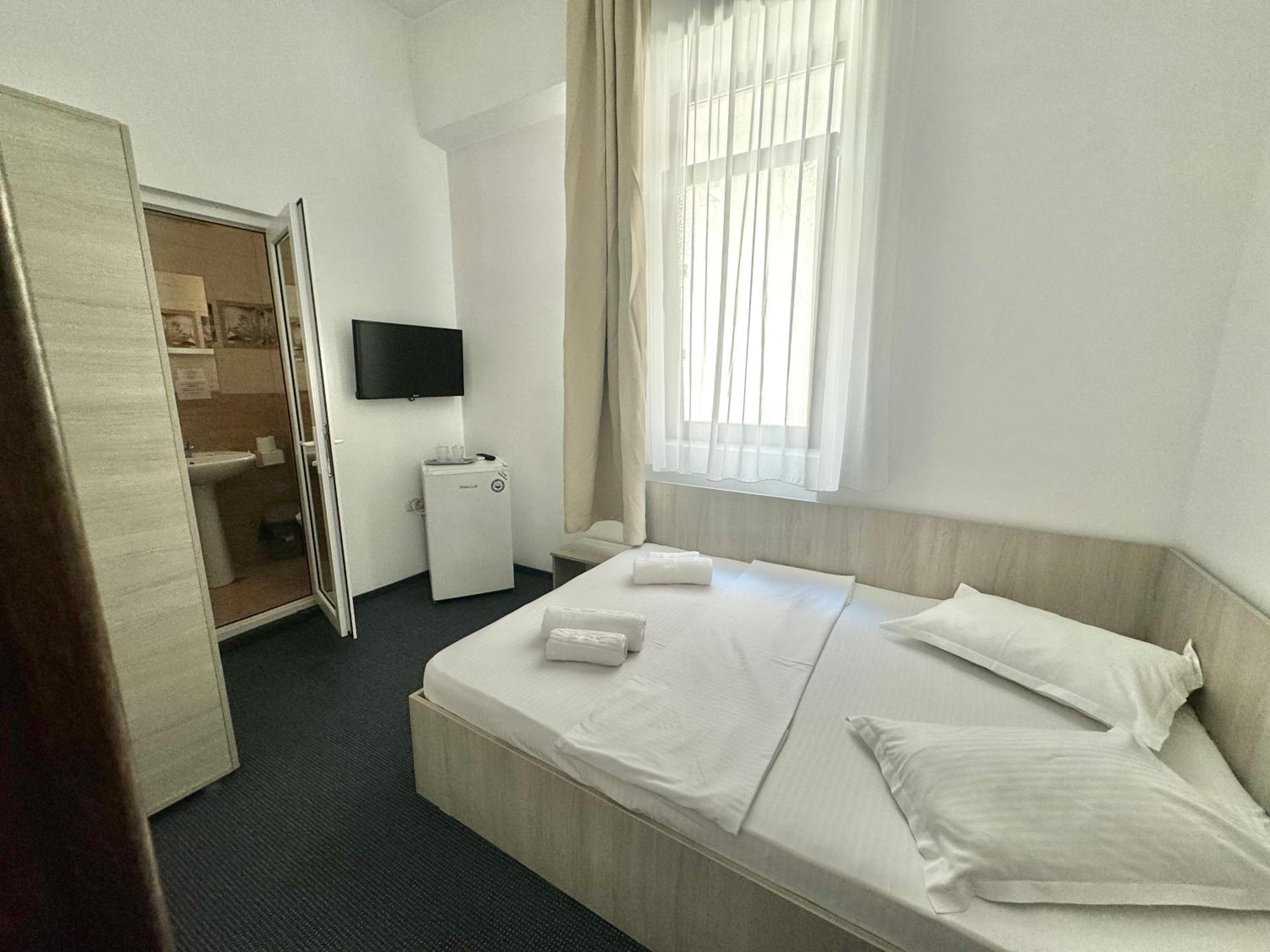 Economy, Double Bed, No Balcony
