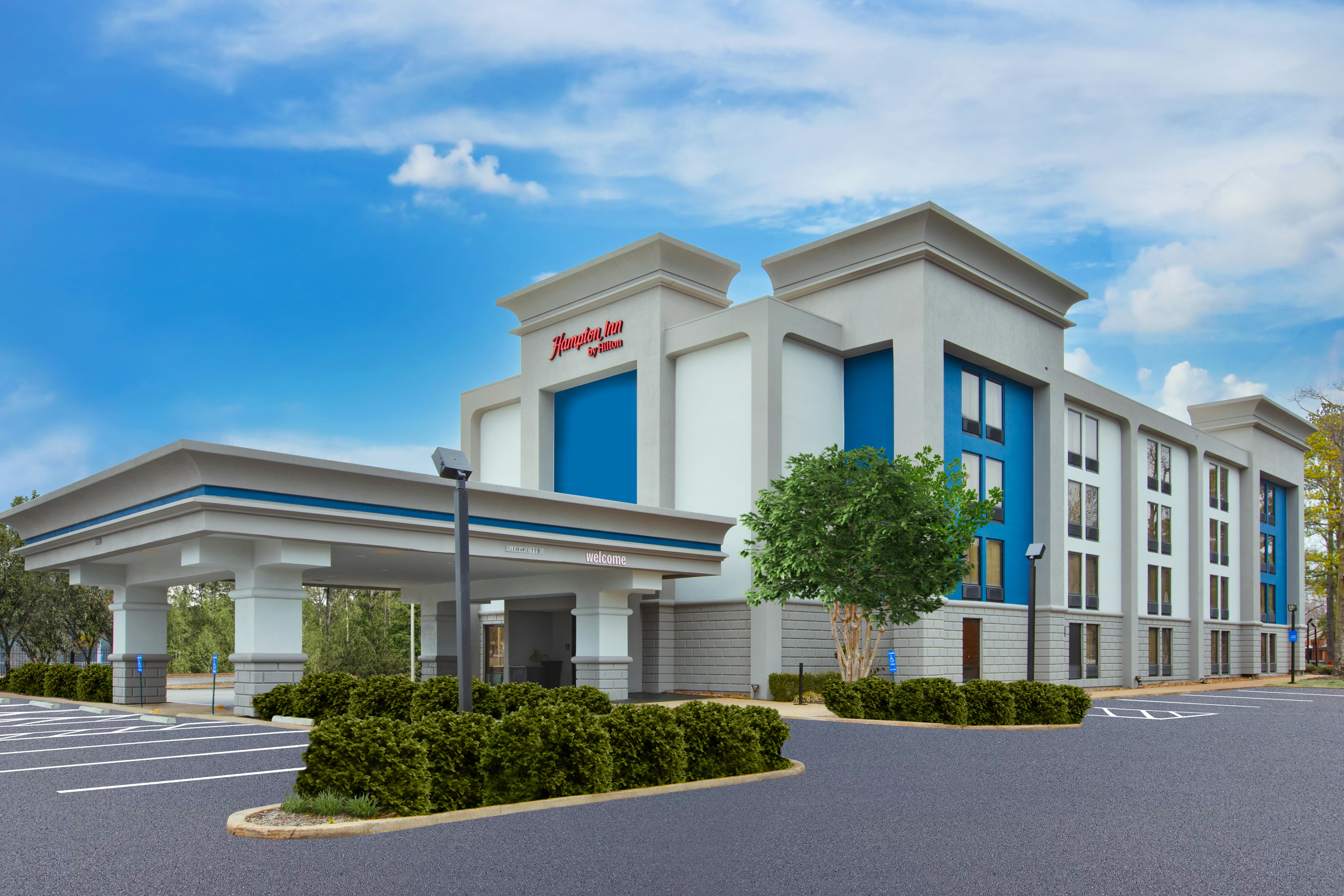 Hampton Inn Memphis-Poplar 51/53