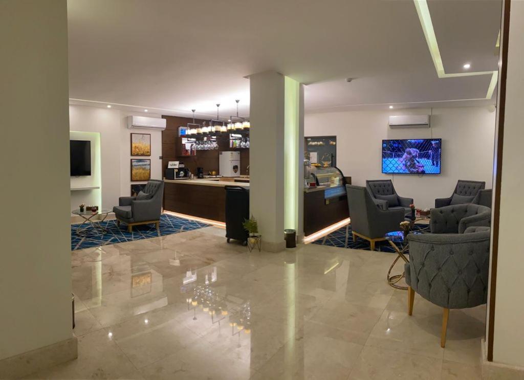 Lobby at Golden New Alshati, JIZAN