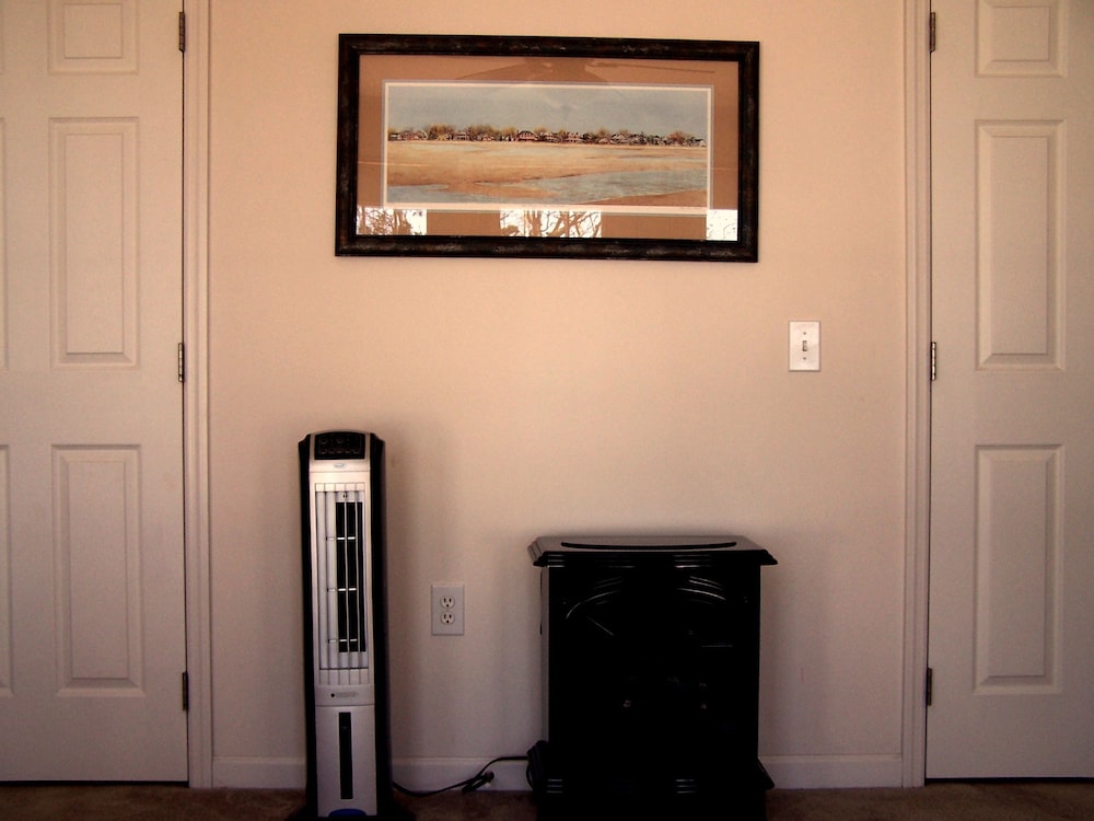 The Baywood Bed and Breakfast 6/23