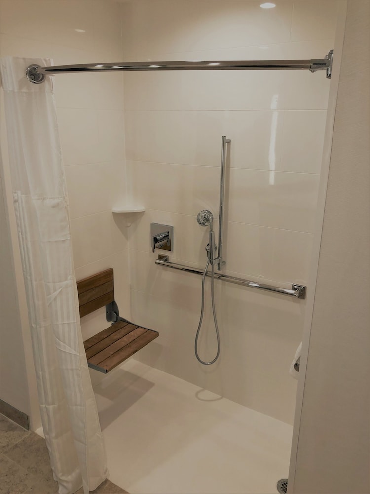 Hilton Garden Inn West Palm Beach I95 Outlets 23/48