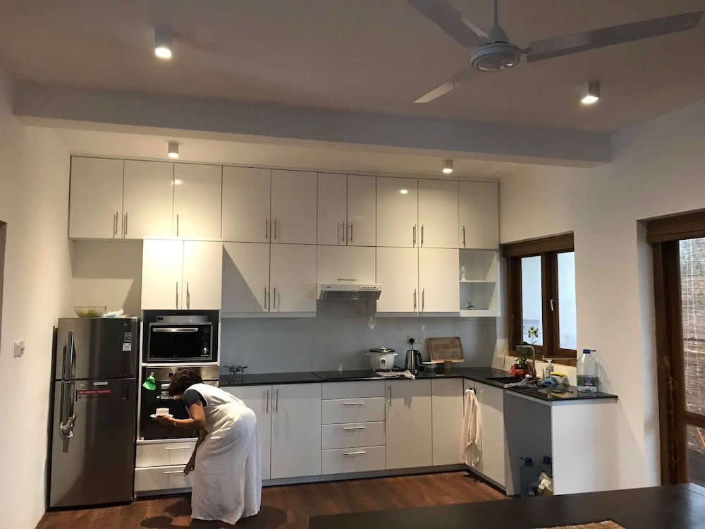 White Sand Villa Hikkaduwa 6/23