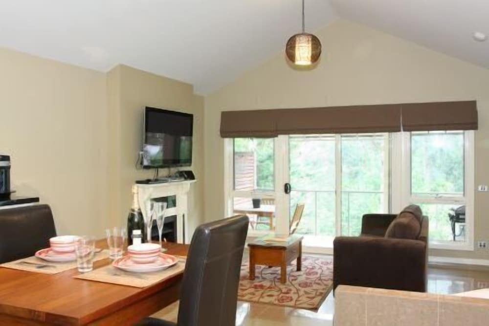 3 KINGS BED AND BREAKFAST 13/24