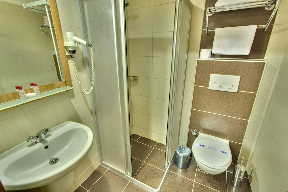 ANTROYAL HOTEL 47/50