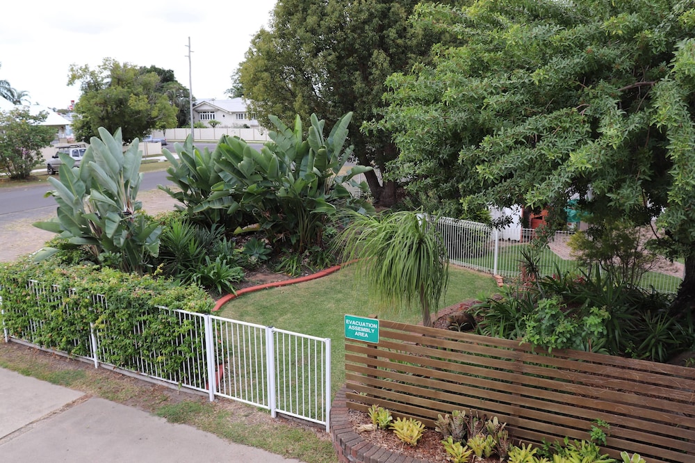 Bundaberg Spanish Motor Inn 21/33